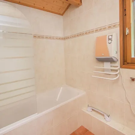 Splendida Isolata Con Piscina Biot *
